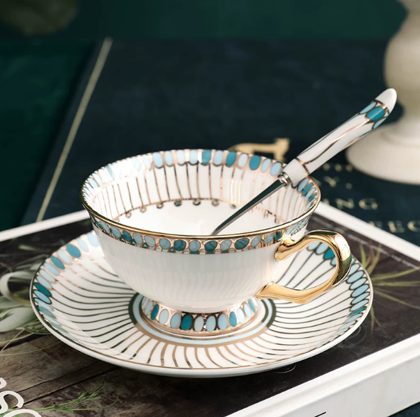 Coffee Tea English - Elegantes Bone China Teetassen- und Untertassen-Set,