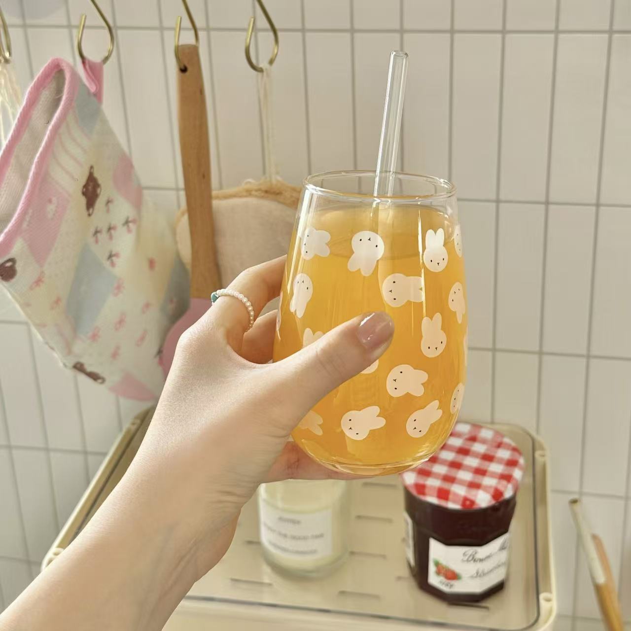 Niedlicher Miffy-Kaninchen-Dru – Coffee Tea & Company Bewertung und Preis