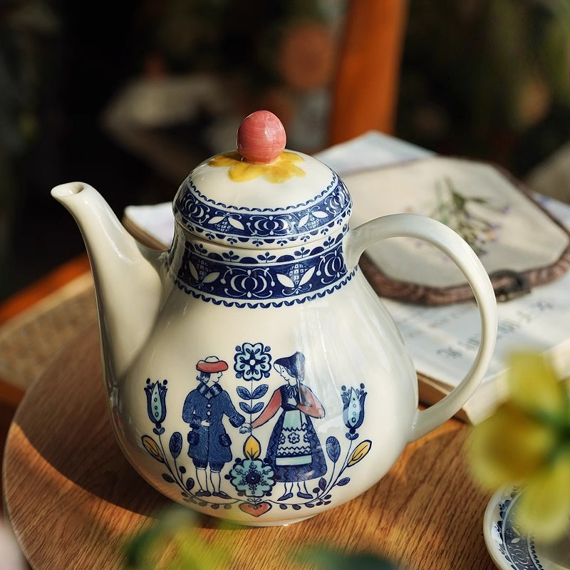 Vintage-Kaffeetassen und Telle – Coffee Tea English Bewertung und Preis